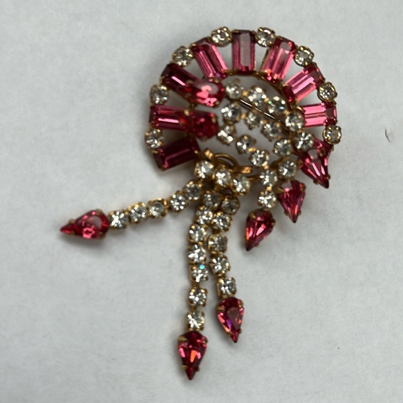 Vintage Antoinette Brooch - Pink Ice - Picture 3 of 8